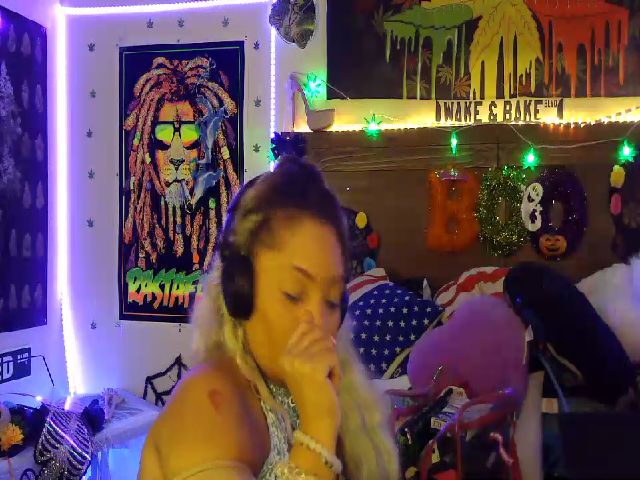 Live sex webcam photo for TASHAVEGASxxx #271214322