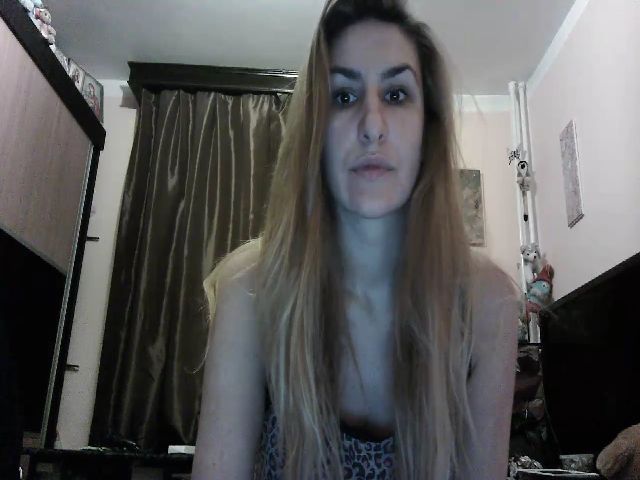 Live sex webcam photo for KittyNiki #271212796