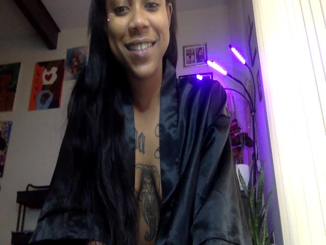 Live sex webcam photo for AubreyBrixton #271224565