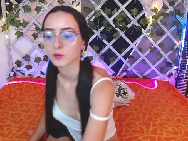Live sex webcam photo for alexia-21 #271212024