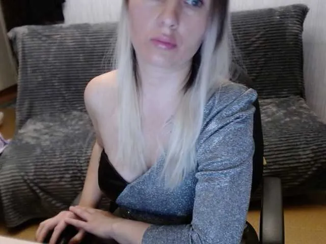 Live sex webcam photo for alisa137 #271218925