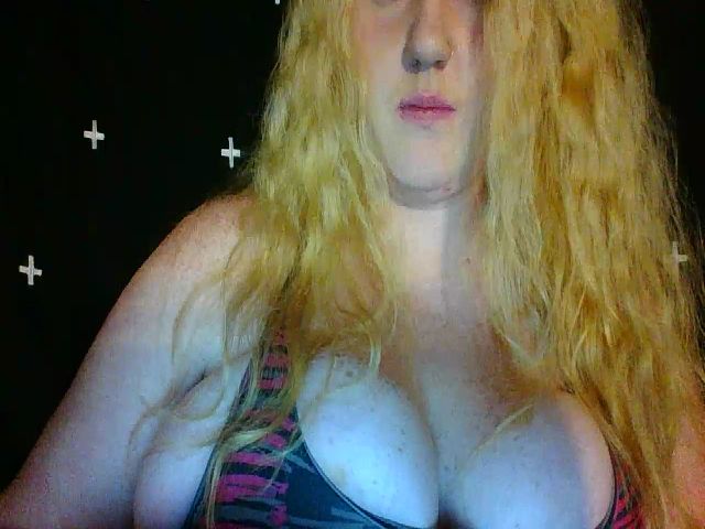 Live sex webcam photo for HeavenJeann #271224631