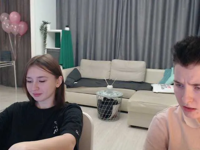 Live sex webcam photo for BugaGirls #271237394