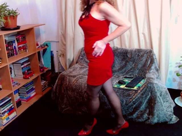 Live sex webcam photo for AngieGreen #287931031