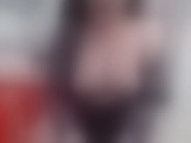 Live sex webcam photo for JullieMilf #287954832