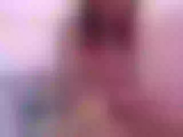 Live sex webcam photo for Louise-red #271231631