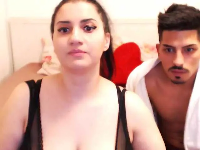 Live sex webcam photo for KendraNKarlo #271234170