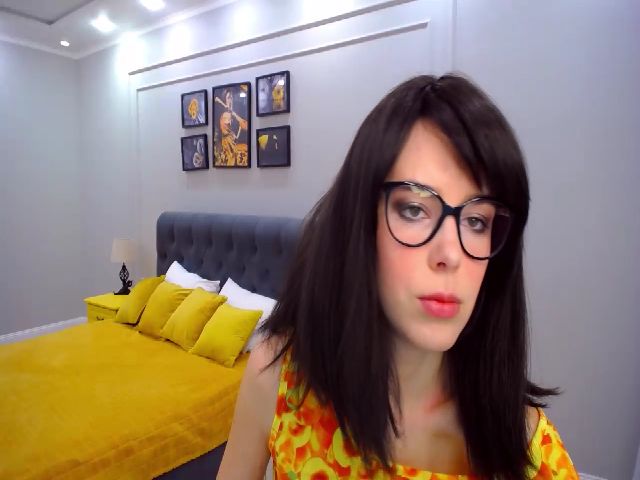 Live sex webcam photo for MelodyOfRain #271229937