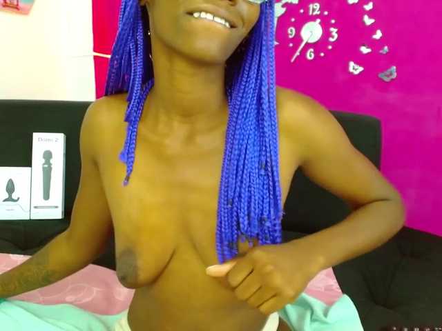 Live sex webcam photo for -UMAWILLIAMS #271234654