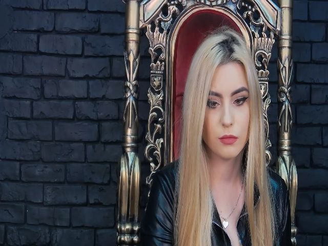 Live sex webcam photo for SophiaSecret #271235011