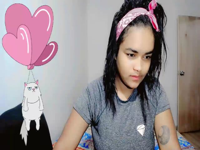Live sex webcam photo for xxiomy_ #271228303