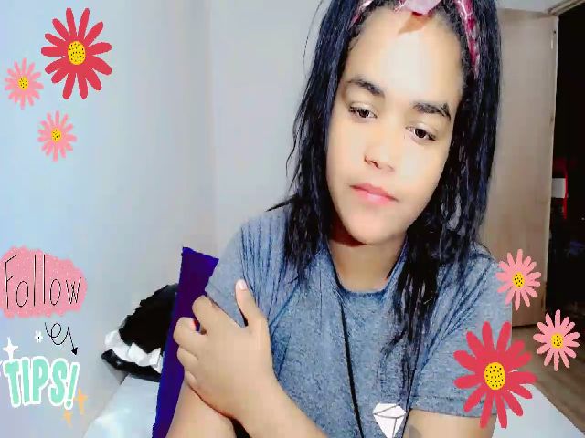 Live sex webcam photo for xxiomy_ #271236742