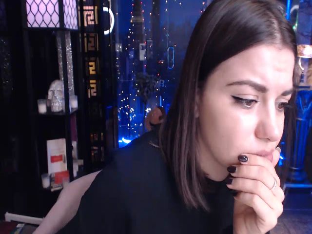 Live sex webcam photo for sunn_o #271232693