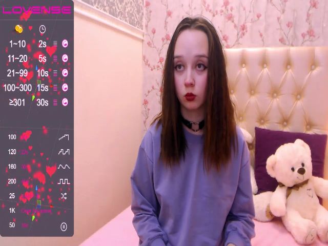 Live sex webcam photo for WhitneyNeal #271232213