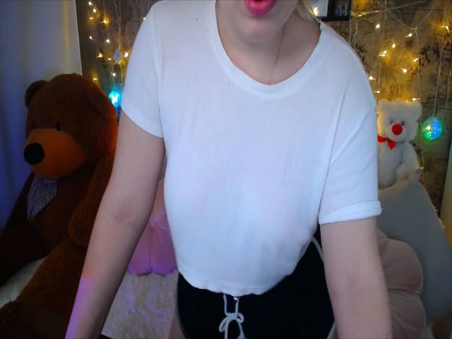 Live sex webcam photo for LinaVolkova #271236477