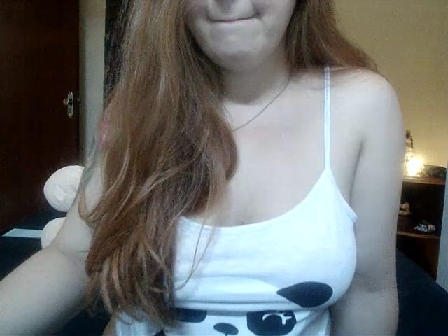 Live sex webcam photo for Maaryhot #271235703