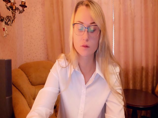Live sex webcam photo for Mistress_Eva_ #271235180