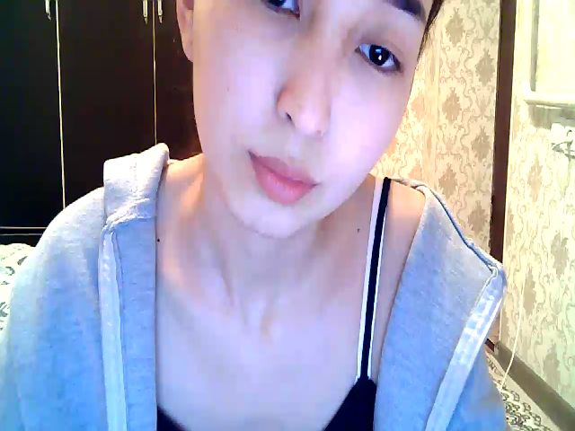 Live sex webcam photo for MissMolly____ #271240075