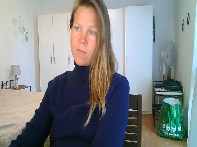 Live sex webcam photo for CallMeMaria #271233287