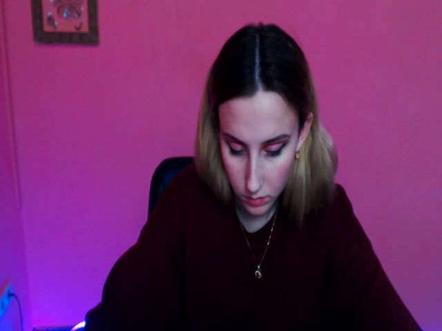 Live sex webcam photo for ModestBlonde #271236938