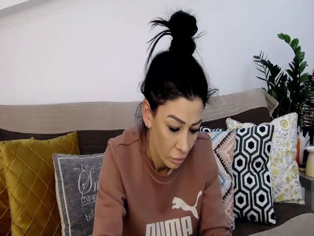 Live sex webcam photo for Xenthia #271236827