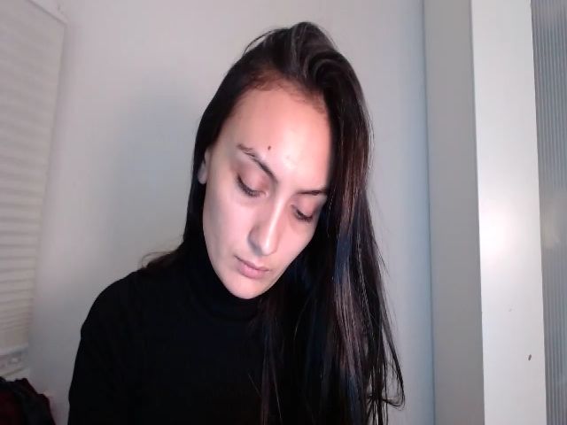 Live sex webcam photo for hello_its_me5 #271238739