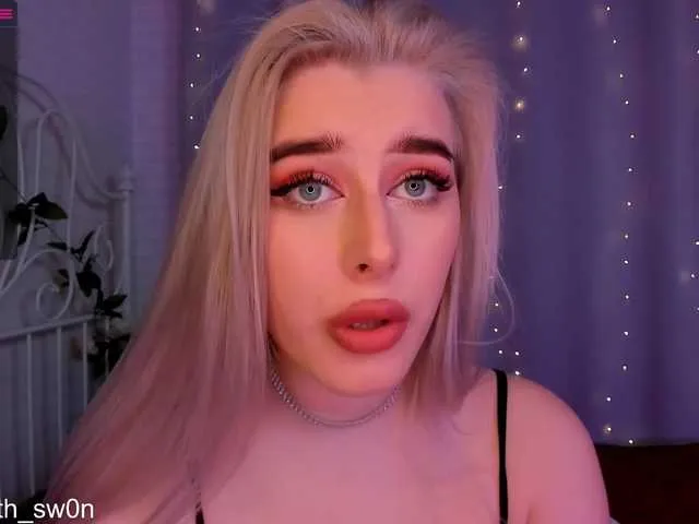 Live sex webcam photo for MaryStanley #271227480