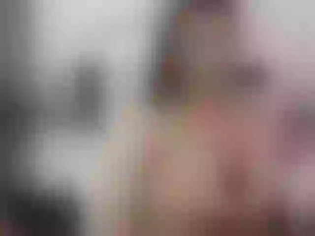 Live sex webcam photo for sol-naughty #271238124