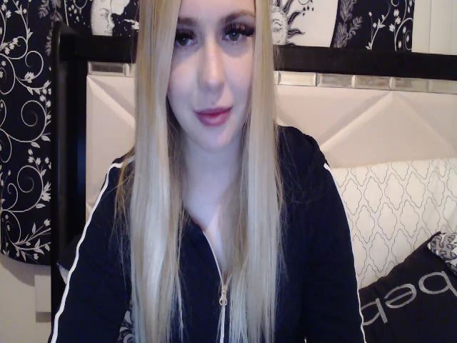 Live sex webcam photo for AshleyMarina #271229095