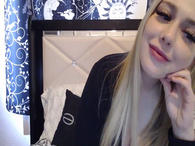 Live sex webcam photo for AshleyMarina #271239160