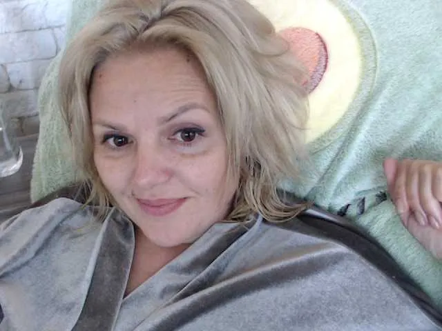 Live sex webcam photo for AngelAlone #271234227