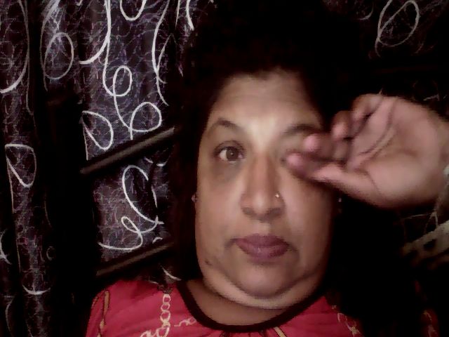 Live sex webcam photo for Indianbarbie3 #271235974