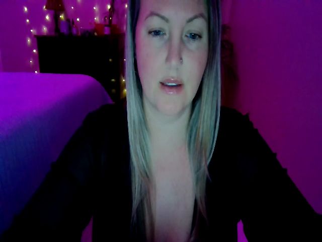 Live sex webcam photo for SexiiSecret #271230629