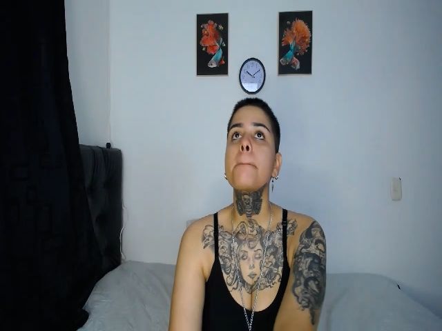 Live sex webcam photo for Greta_strongx #271229845