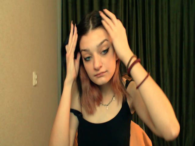 Live sex webcam photo for MoraCos #271235616