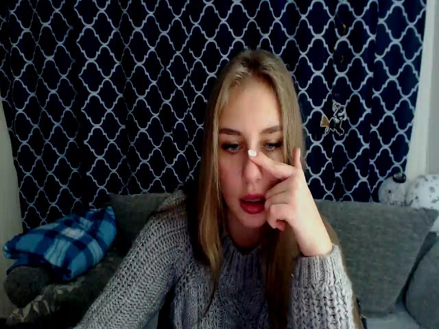 Live sex webcam photo for Aeritta #271233583