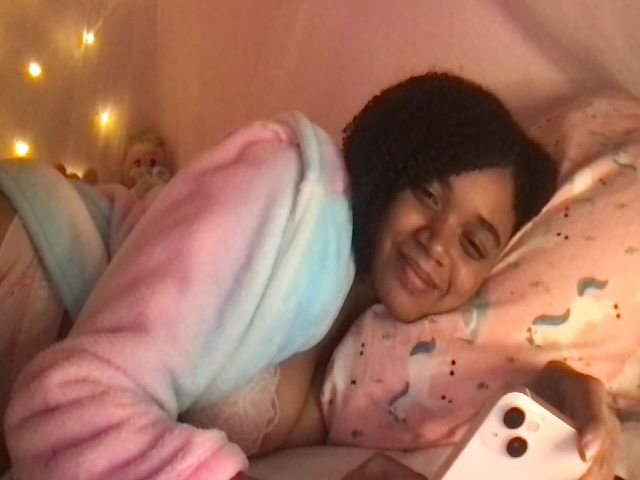 Live sex webcam photo for vintagegal #271229505