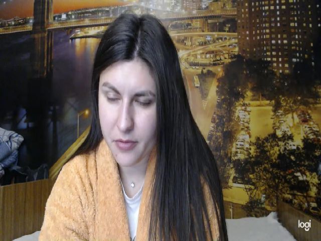 Live sex webcam photo for KiraSweetX_ #271238845