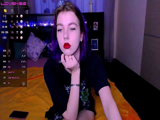 Live sex webcam photo for JessicaMind #271229493
