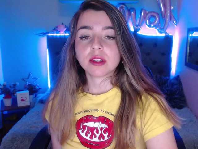 Live sex webcam photo for anna-rosee #271227444