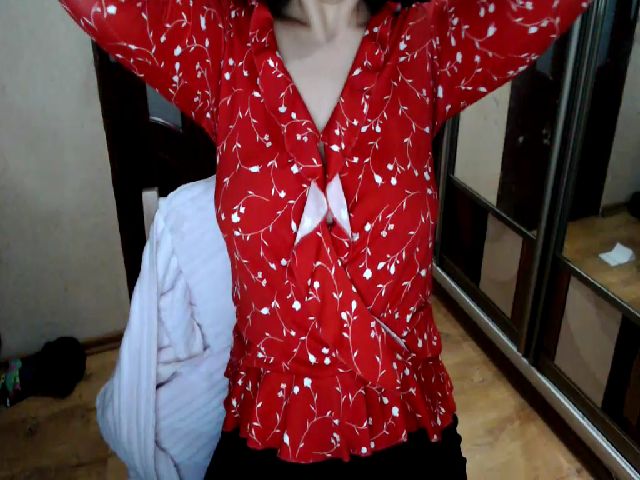 Live sex webcam photo for hotmolly99 #271238887