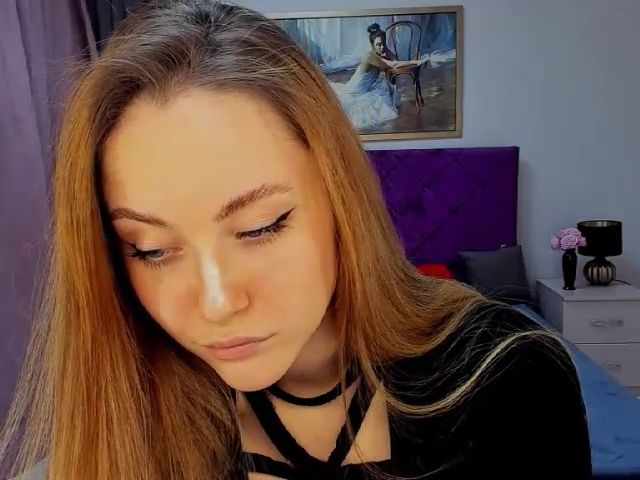 Live sex webcam photo for SeveiGold #271235695