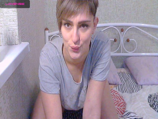 Live sex webcam photo for AngelAnabel #271236652