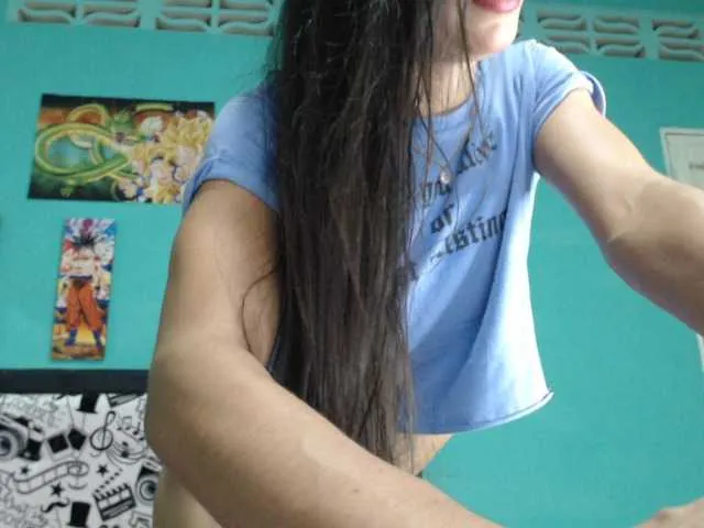 Live sex webcam photo for Kaia3 #271227848