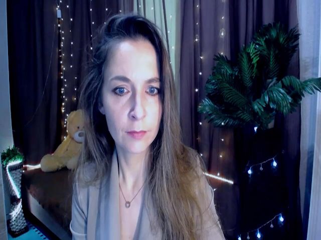 Live sex webcam photo for MilliKristal #271235298