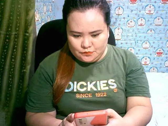 Live sex webcam photo for Asianlyn #271234524