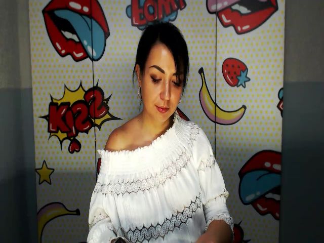 Live sex webcam photo for Liragan #271235811