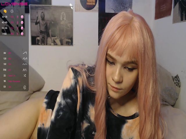 Live sex webcam photo for Sarah_Wonder #271236464