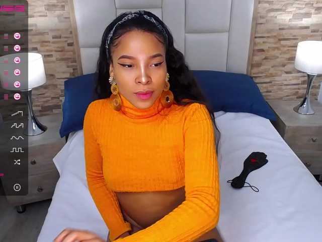 Live sex webcam photo for CoraimaHicks #271247498