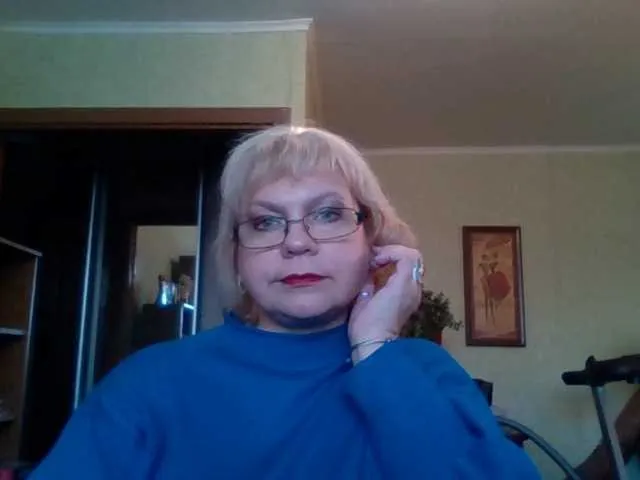 Live sex webcam photo for LOLA88888 #271247846
